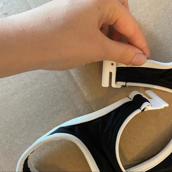 Lands' End One Piece Swimsuit 8 - Picture 4 of 13